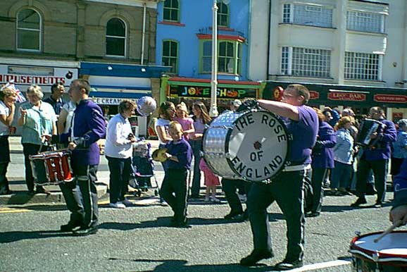 The Rose Of England Band